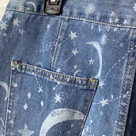 ROMWE - Sz L (see measurements) - 14” bell bottom sun moon stars Hi Rise Jeans - Picture 7 of 9
